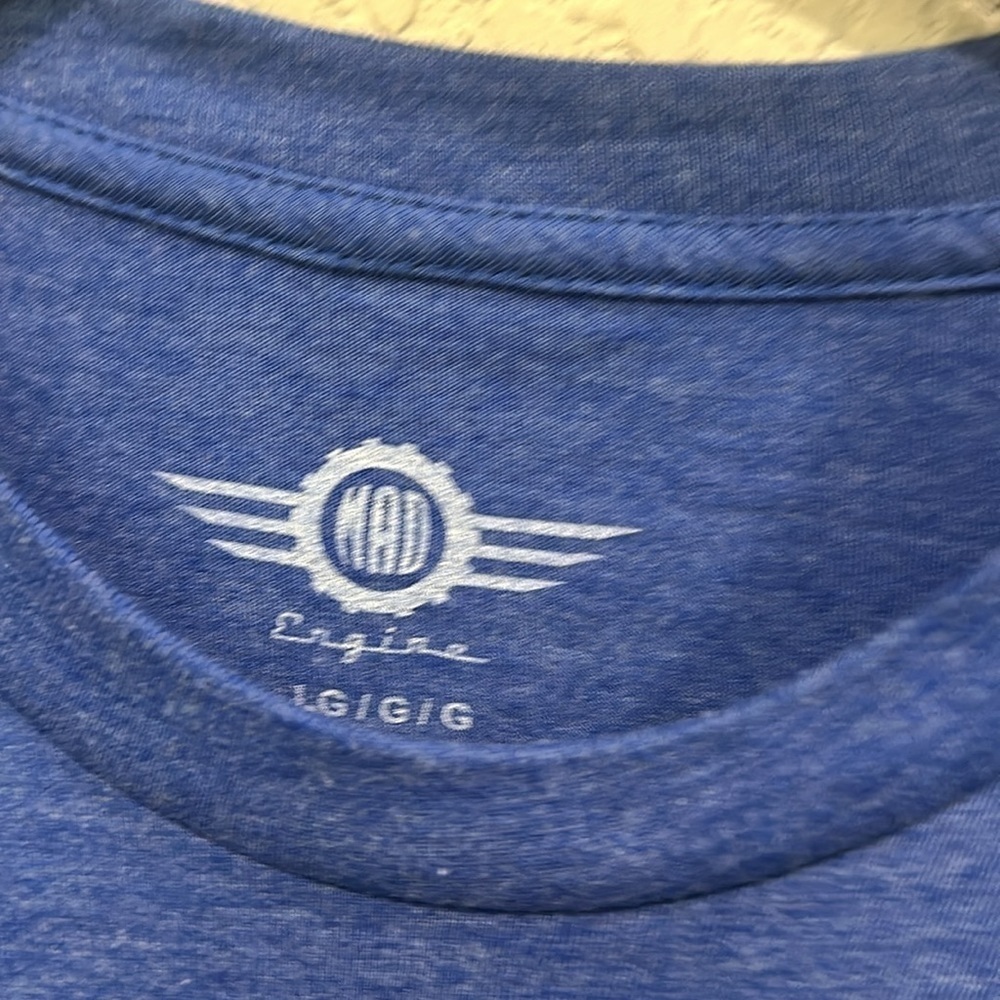 Graphic t shirt size L - Picture 4 of 5